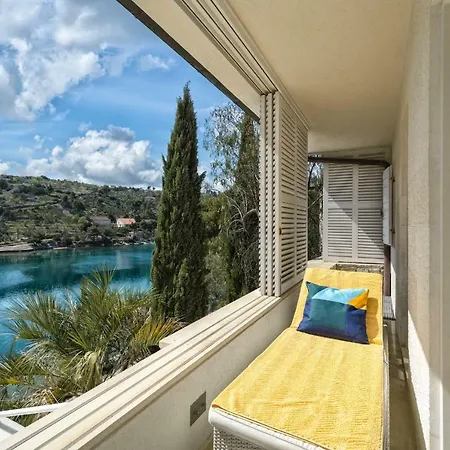 Lavanda Villa