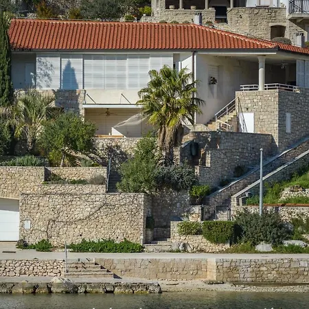 Lavanda Villa